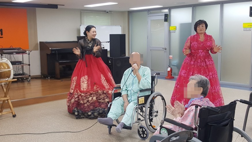 1f2c8edd6c53586df278801240fb6a5d_1525085