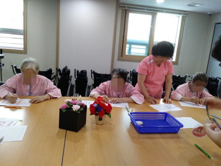 ff89648f0ff63207ea18eff102fd54a2_1527734