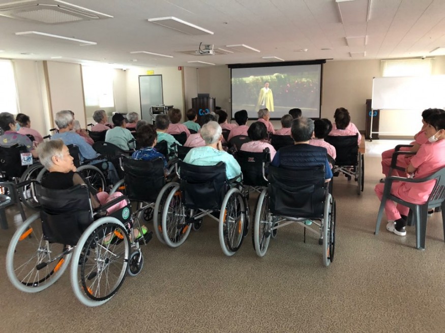 ff89648f0ff63207ea18eff102fd54a2_1527735