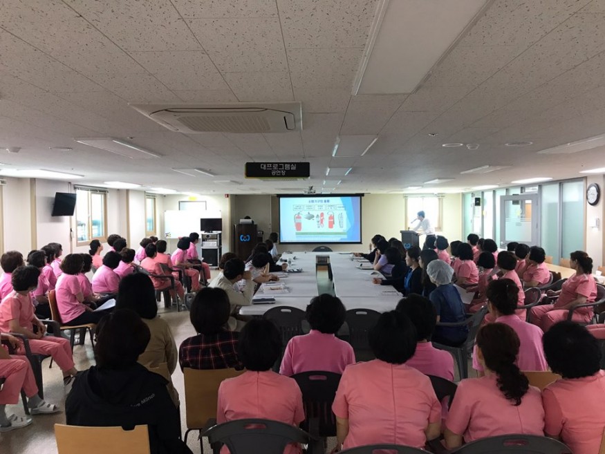 01b4b5c0ffbcfa554b9c39ee1b23913f_1557735