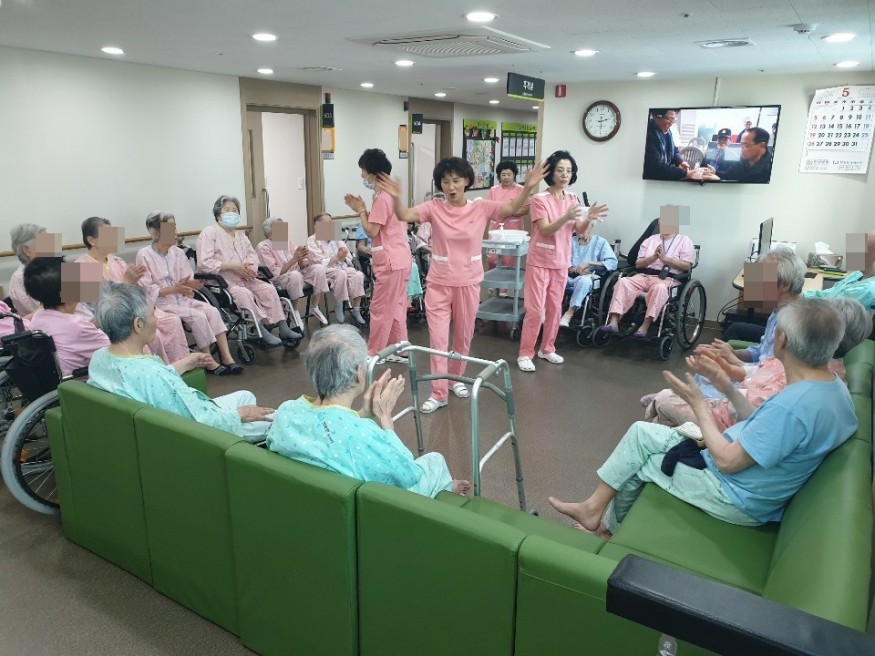 01b4b5c0ffbcfa554b9c39ee1b23913f_1557739