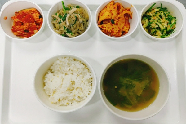 72d096a4435cf25d2a22abf48d858608_1605511