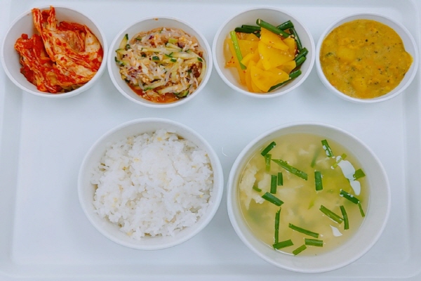 98558b3e76d75207c919d6a6d8c476cf_1606204