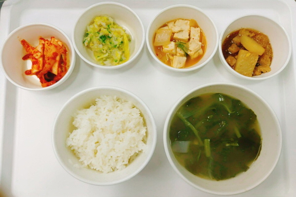 318a59e17a8bf7b3ea5e28dfde4bd796_1611730