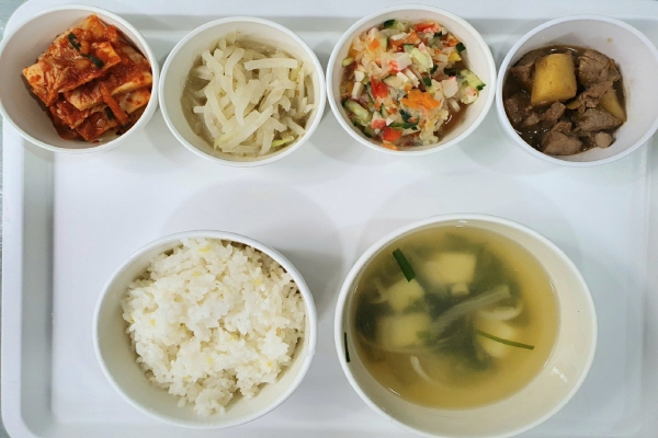 b6900fd7294f445df2a2c4d8cc4da3e8_1613979