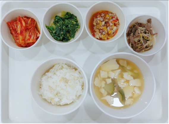 5714710714f53cda4d52363d98097e66_1641790