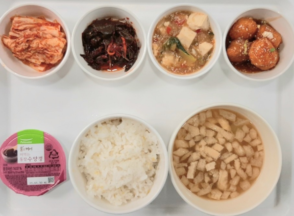 cd279b45f3cc28ddfea7dbd2940620c2_1663048