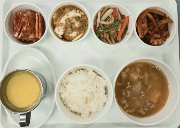 cf5083f910cbc1e07f5f187c95e7d8d9_1671438