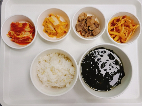 b0faee628f04821eb4d5421263526ea6_1679472