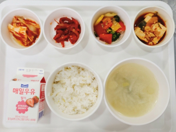 b0faee628f04821eb4d5421263526ea6_1679472