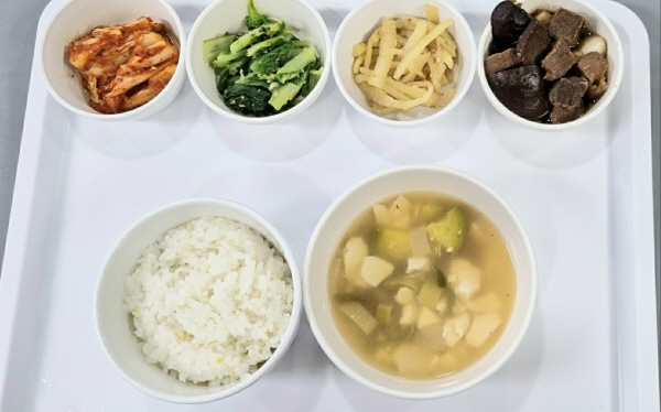 b8104cf5f700514b33bf102bfbeea0ed_1681805