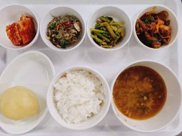 6a99d6e20acada34a665bd09c377bf10_1695197