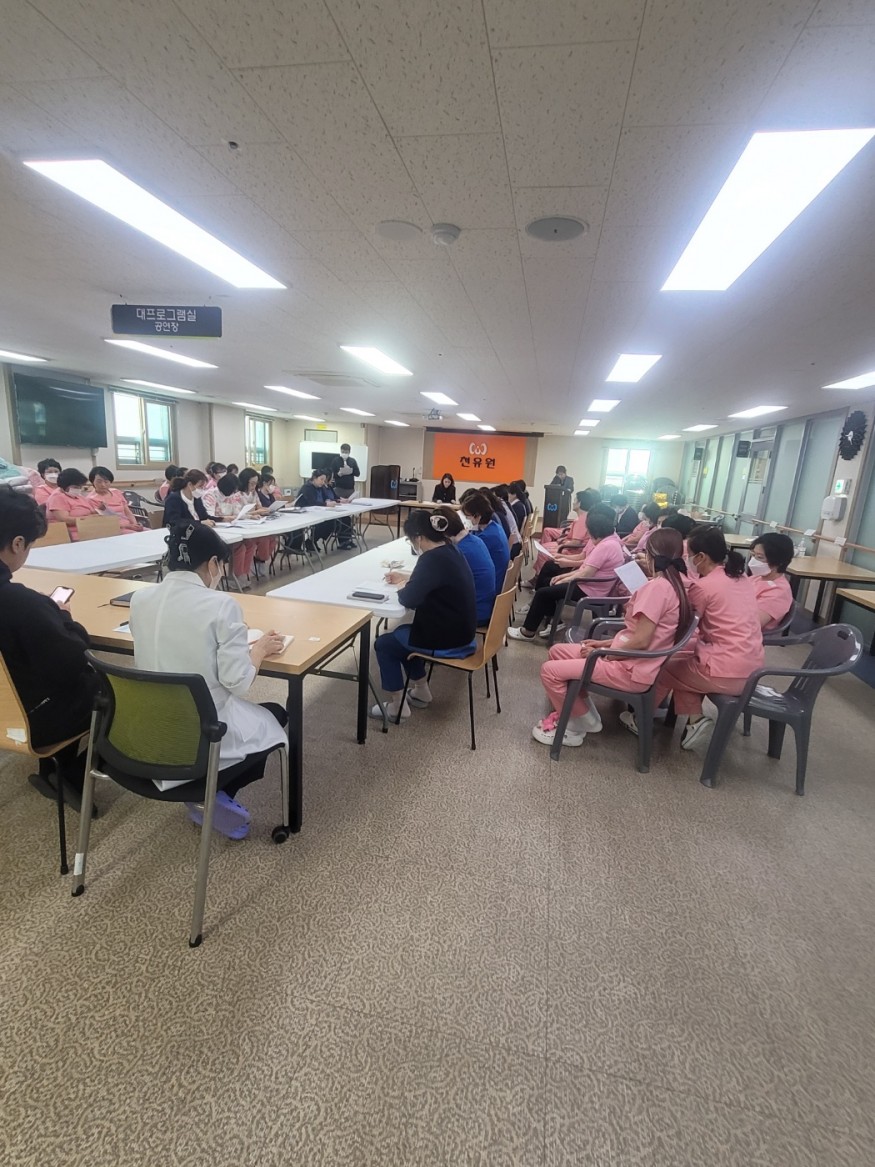 b77a9c3abe59fd7acbc1fff3570df051_1743745